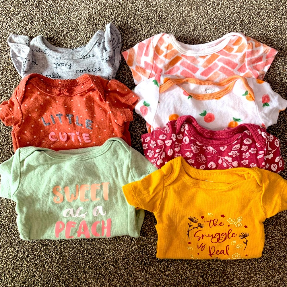 Lot of 7 NB onesie for your baby girl!